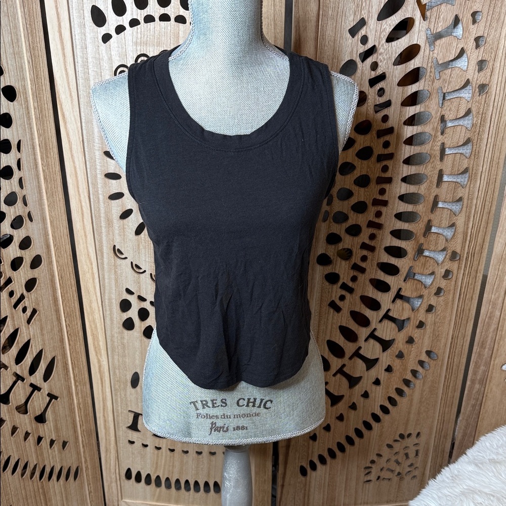 Black Sleeveless Women's Top